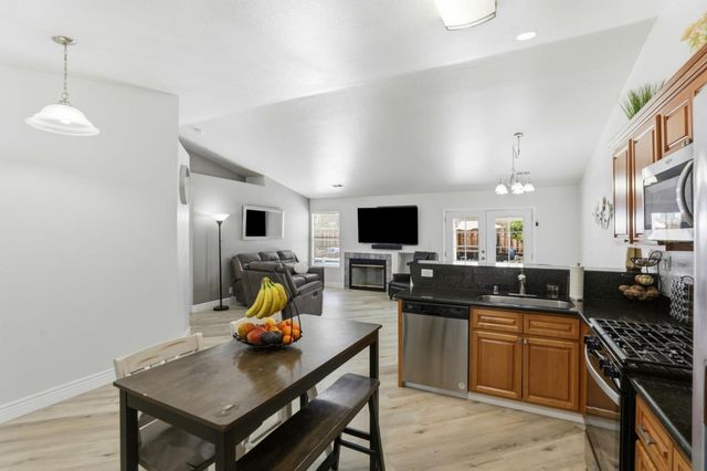 2060 Evelyns Drive, Hollister, CA 95023