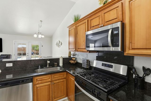 2060 Evelyns Drive, Hollister, CA 95023