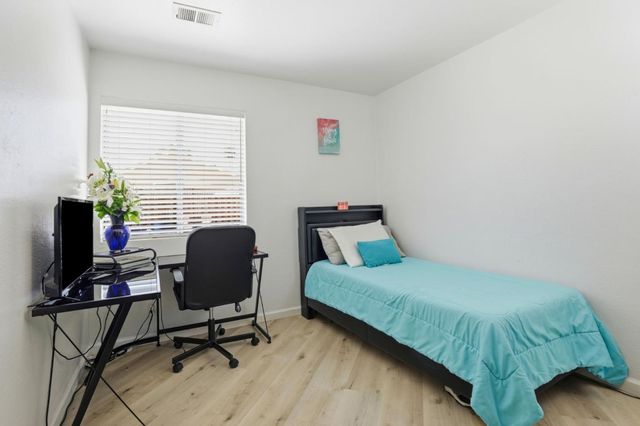 2060 Evelyns Drive, Hollister, CA 95023