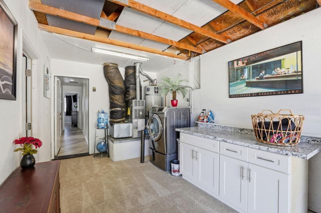 2060 Evelyns Drive, Hollister, CA 95023