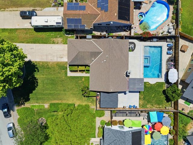 2060 Evelyns Drive, Hollister, CA 95023