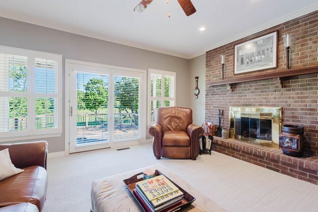 120 High Point Court, Nicholasville, KY 40356