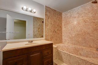 28 Crossings Cir E, Boynton Beach, FL 33435