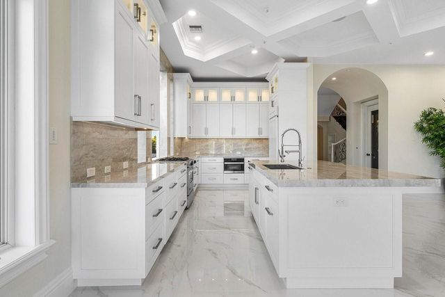 549 NE 19th Avenue C, Deerfield Beach, FL 33441