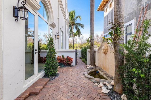 549 NE 19th Avenue C, Deerfield Beach, FL 33441