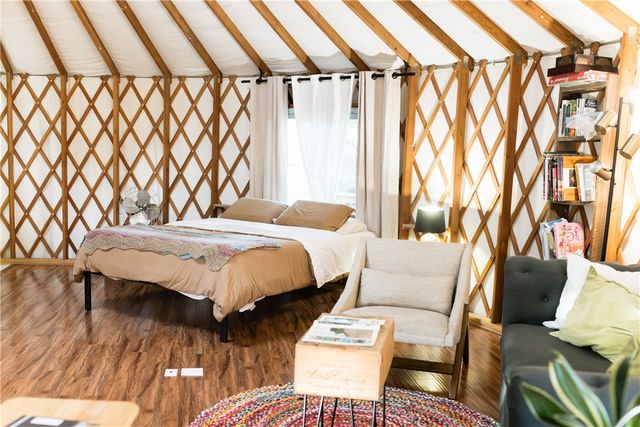 15936 Skyline Drive, Garfield, AR 72732