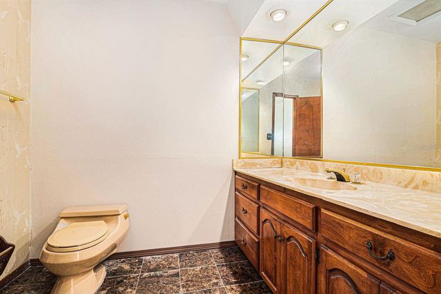 607 E LAKESHORE DRIVE, Ocoee, FL 34761