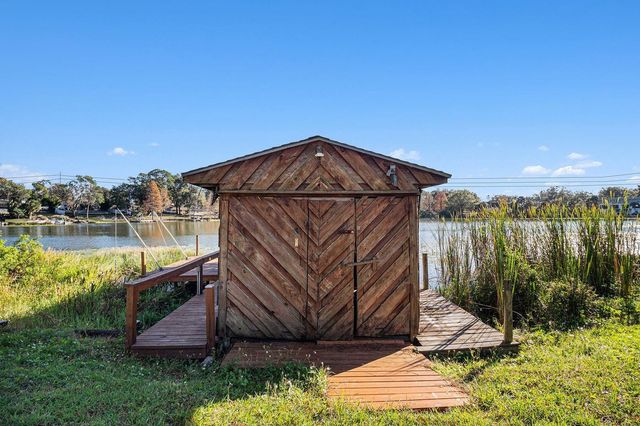 607 E LAKESHORE DRIVE, Ocoee, FL 34761