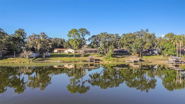 607 E LAKESHORE DRIVE, Ocoee, FL 34761