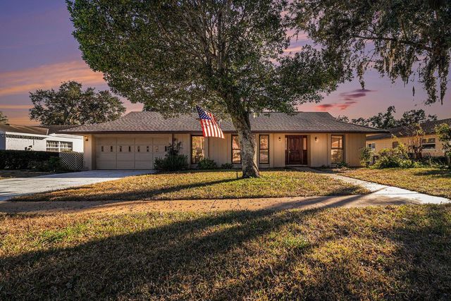 607 E LAKESHORE DRIVE, Ocoee, FL 34761