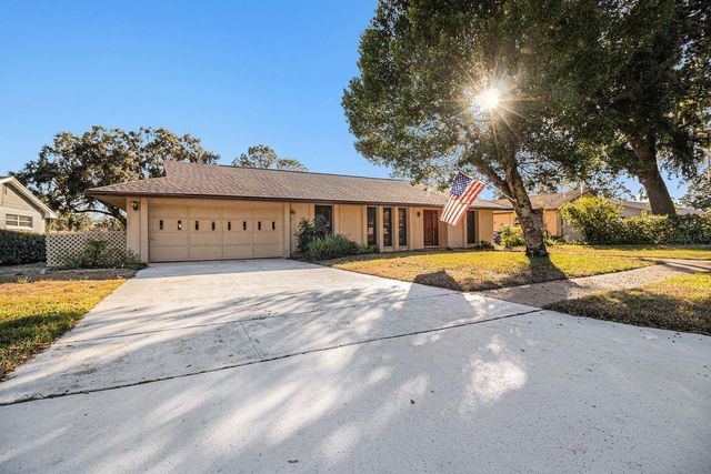 607 E LAKESHORE DRIVE, Ocoee, FL 34761