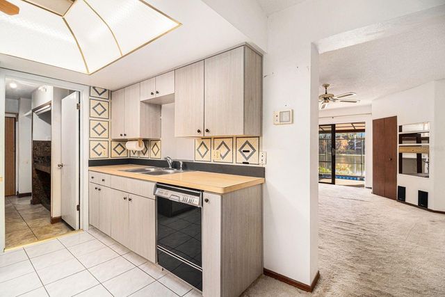 607 E LAKESHORE DRIVE, Ocoee, FL 34761