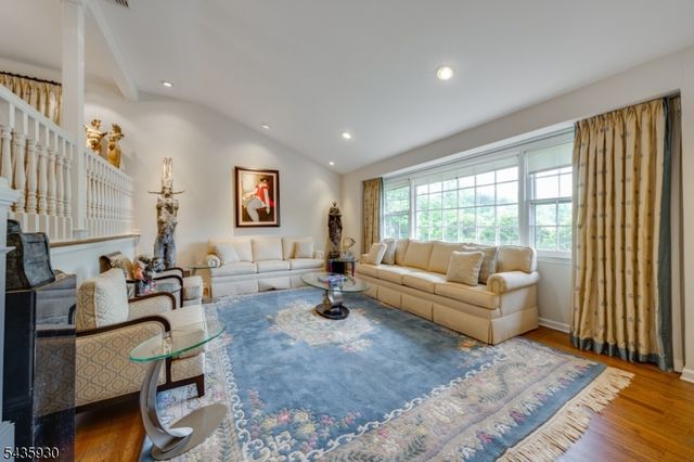 7 Syme Ave, West Orange Twp., NJ 07052