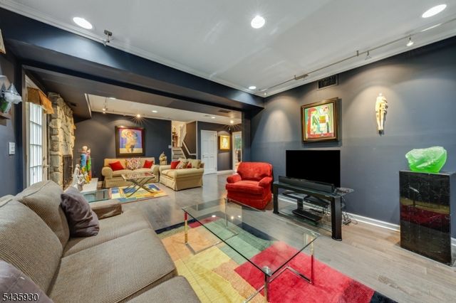7 Syme Ave, West Orange Twp., NJ 07052