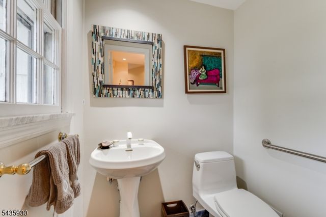 7 Syme Ave, West Orange Twp., NJ 07052