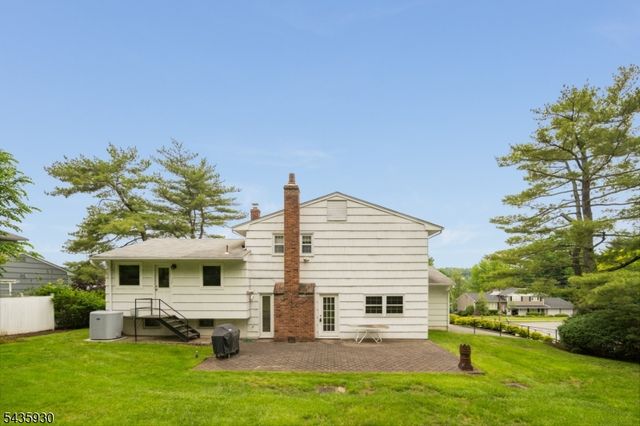 7 Syme Ave, West Orange Twp., NJ 07052