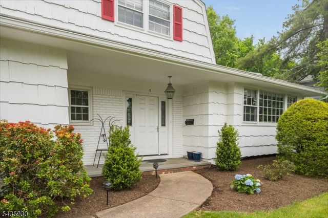 7 Syme Ave, West Orange Twp., NJ 07052