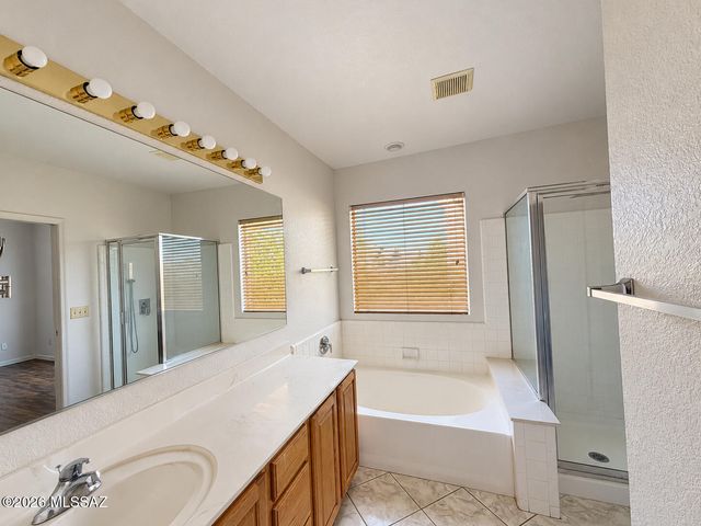 8412 S Camino Sierra Rincon, Tucson, AZ 85747