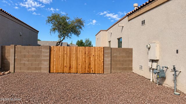 8412 S Camino Sierra Rincon, Tucson, AZ 85747