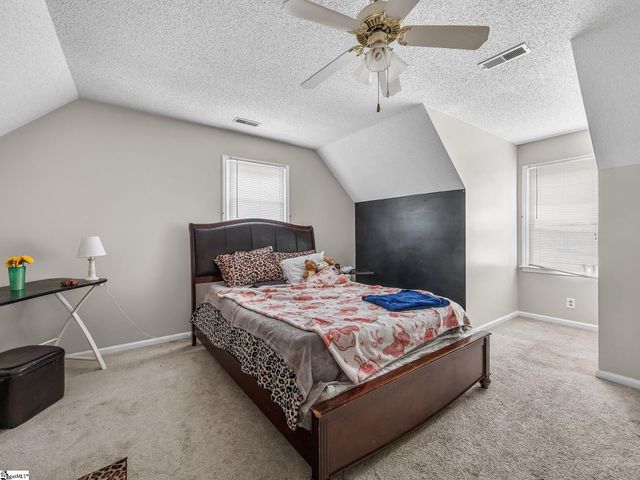 6 Hudders Creek Way, Simpsonville, SC 29680