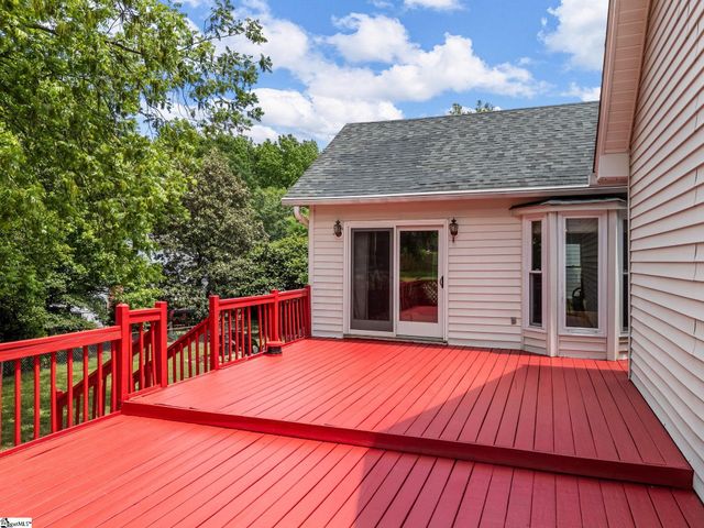 6 Hudders Creek Way, Simpsonville, SC 29680