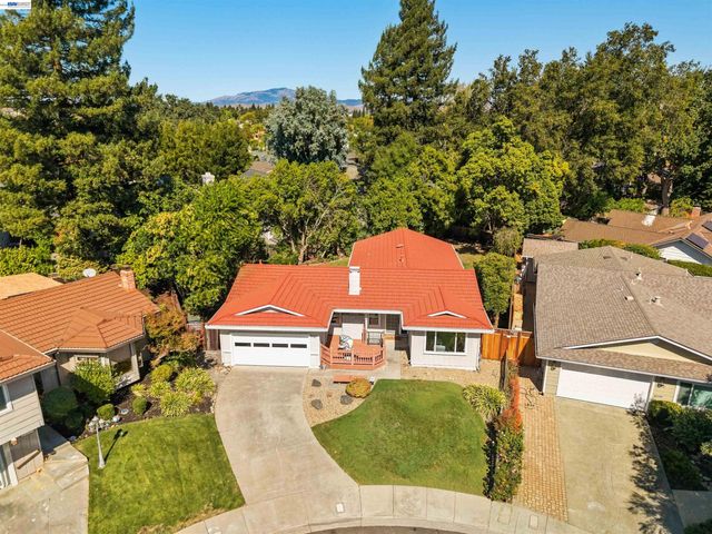 7761 Capewood Place, Pleasanton, CA 94588