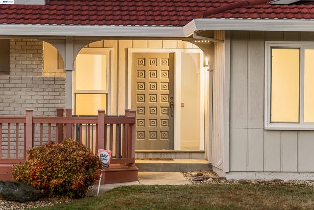 7761 Capewood Place, Pleasanton, CA 94588