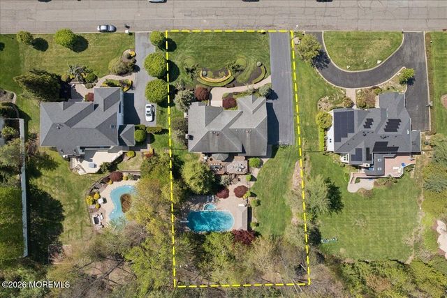 317 Sinclair Court, Morganville, NJ 07751