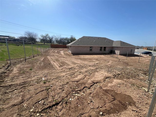 251 Dogvane CIR, Kyle, TX 78640