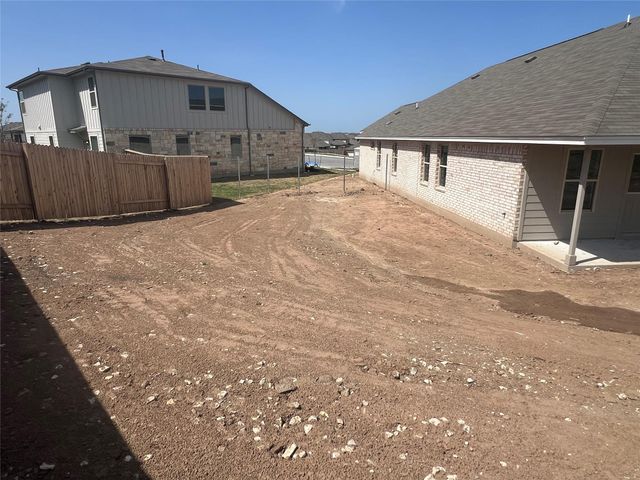 251 Dogvane CIR, Kyle, TX 78640