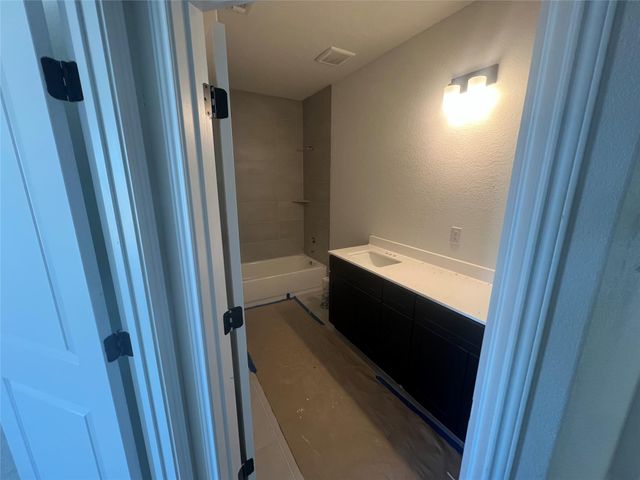 251 Dogvane CIR, Kyle, TX 78640