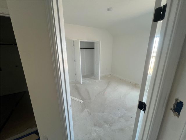 251 Dogvane CIR, Kyle, TX 78640