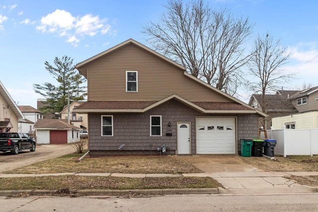 206 E SPRING STREET, New London, WI 54961