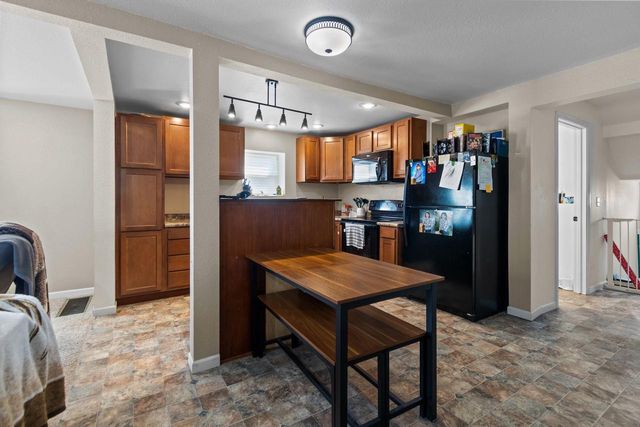 206 E SPRING STREET, New London, WI 54961
