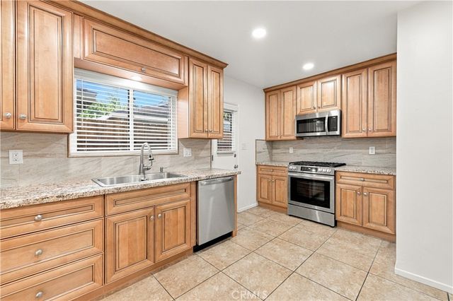 5806 Brockton Avenue, Riverside, CA 92506
