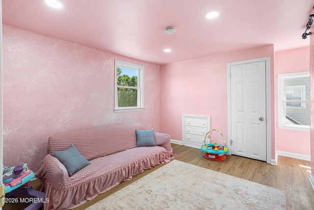 5 Schiverea Avenue, Freehold, NJ 07728