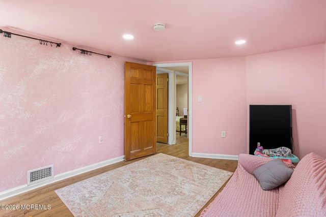 5 Schiverea Avenue, Freehold, NJ 07728