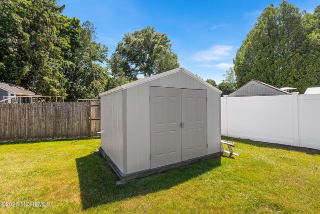 5 Schiverea Avenue, Freehold, NJ 07728