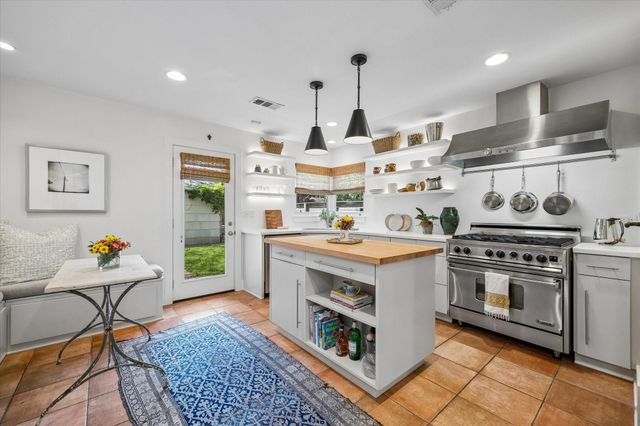 3927 Colquitt Street, Houston, TX 77027