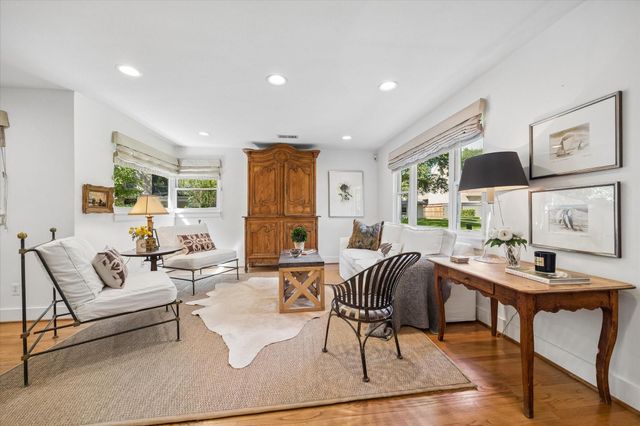 3927 Colquitt Street, Houston, TX 77027