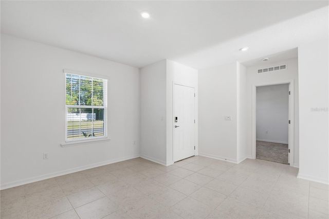 8 BANNBURY LANE, Palm Coast, FL 32137