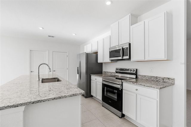 8 BANNBURY LANE, Palm Coast, FL 32137