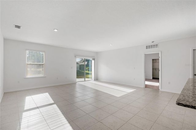 8 BANNBURY LANE, Palm Coast, FL 32137