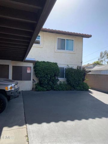 220 S Palm Avenue, Santa Paula, CA 93060