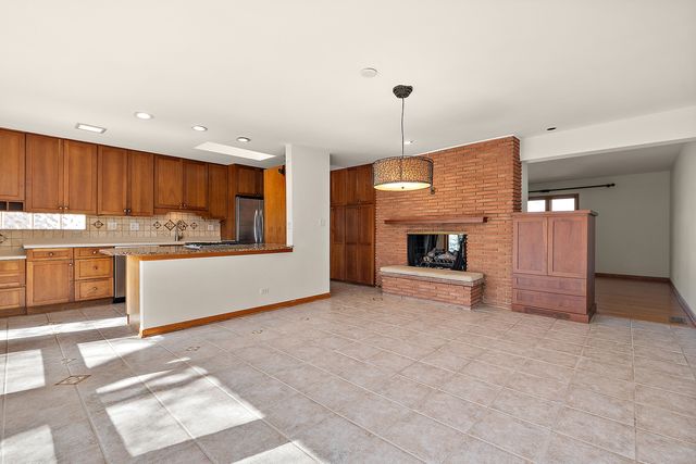 2708 Hawthorne Lane, Flossmoor, IL 60422