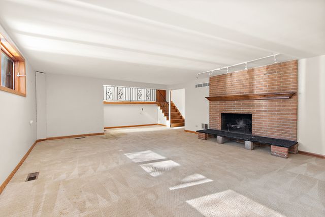 2708 Hawthorne Lane, Flossmoor, IL 60422