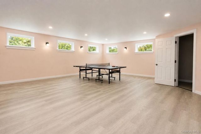 1 Warwick Place, Florida, NY 10921