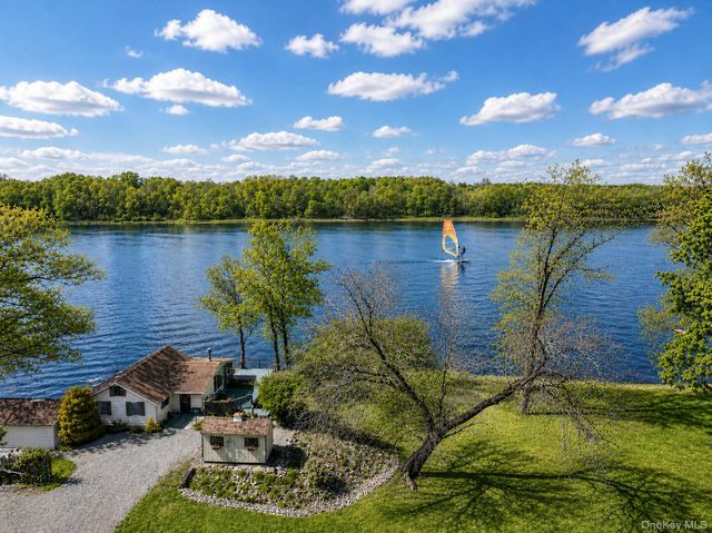 1 Warwick Place, Florida, NY 10921