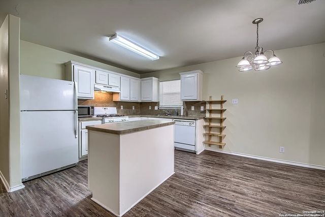 5623 RED CANYON, San Antonio, TX 78252