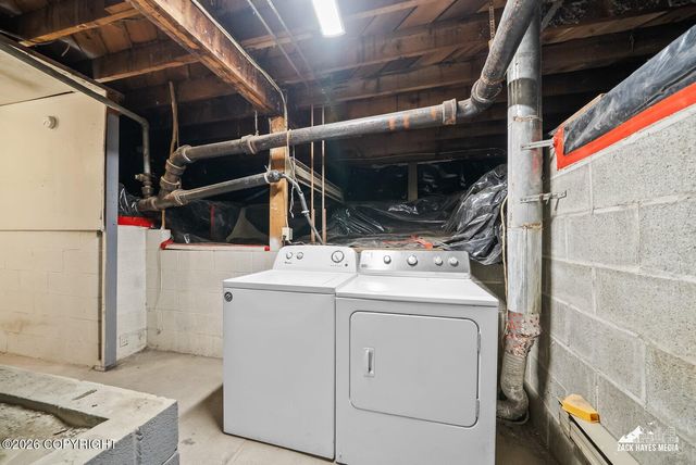 817 Price Street, Anchorage, AK 99508